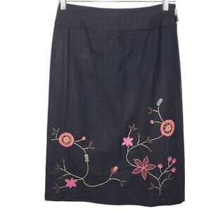 Vintage Harold's Gray Wool with Embroidered and Felt Flowers Skirt size 8